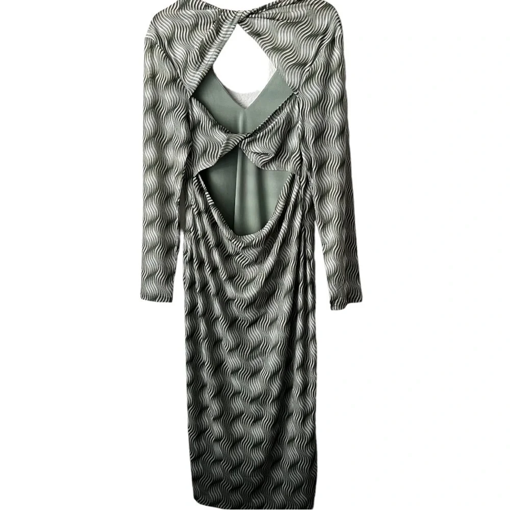 Eloquii new with tags 🏷️Green Mesh Twist Back Dress Size:18 - Picture 10 of 15